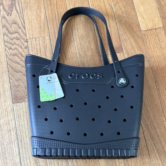 Crocs Classic Medium Tote - Picture 1 of 4
